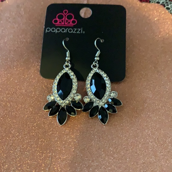 Paparazzi Earrings Sold Separately for $10 or all 7 Items for $60 - Picture 6 of 7